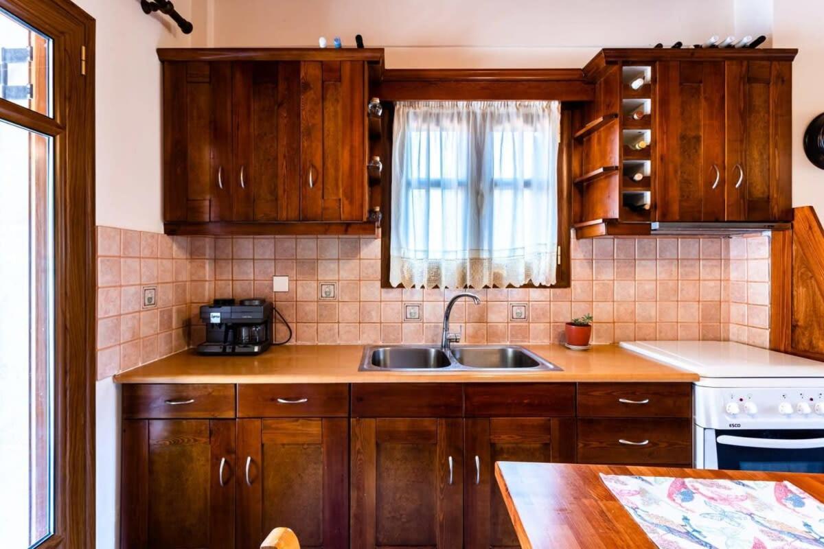 Stemnitsa Stone Residence - Comfy Mountain Getaway Zewnętrze zdjęcie